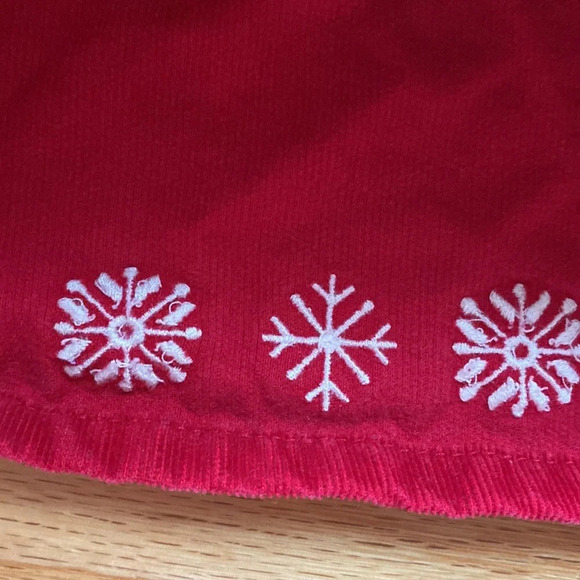 LL‎ Bean Corduroy Red Snowflake Embroidered Skirt 2T - Picture 4 of 7